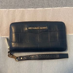 Micheal Kors Leather Wallet Wristlet